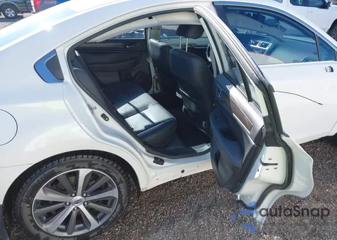 2015 Subaru Legacy 2.5I Limited из США, поврежденный, VIN 4S3BNAJ60F3067742